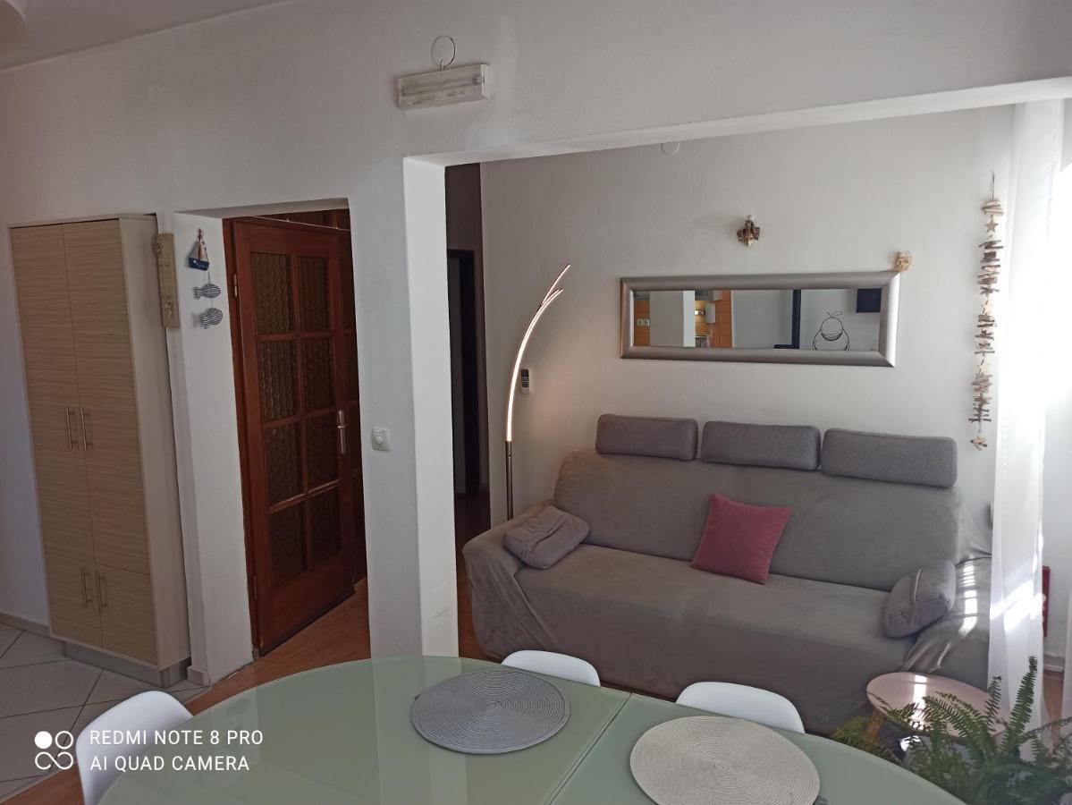 Apartments Vrime Biograd Na Moru Esterno foto