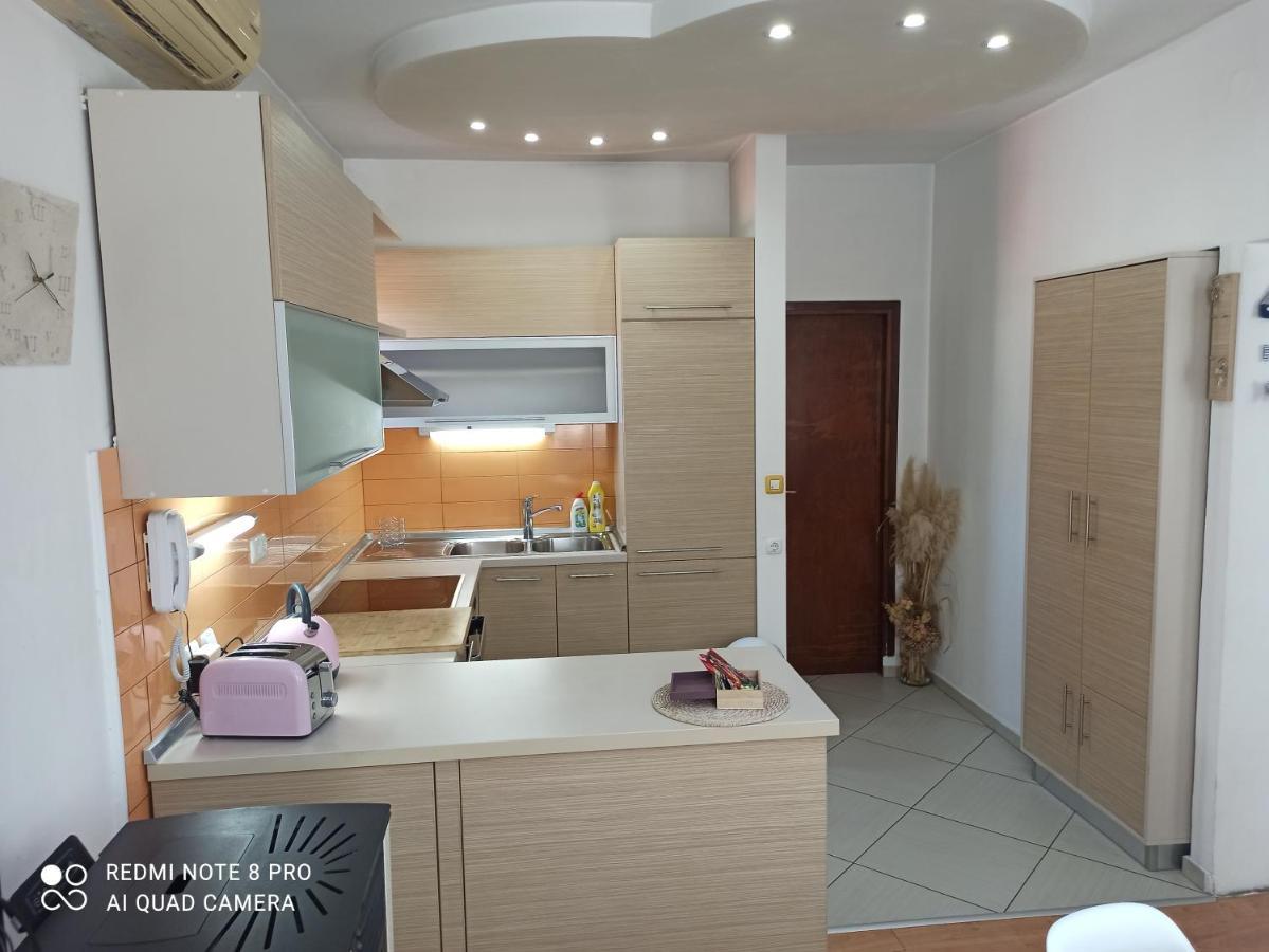 Apartments Vrime Biograd Na Moru Esterno foto