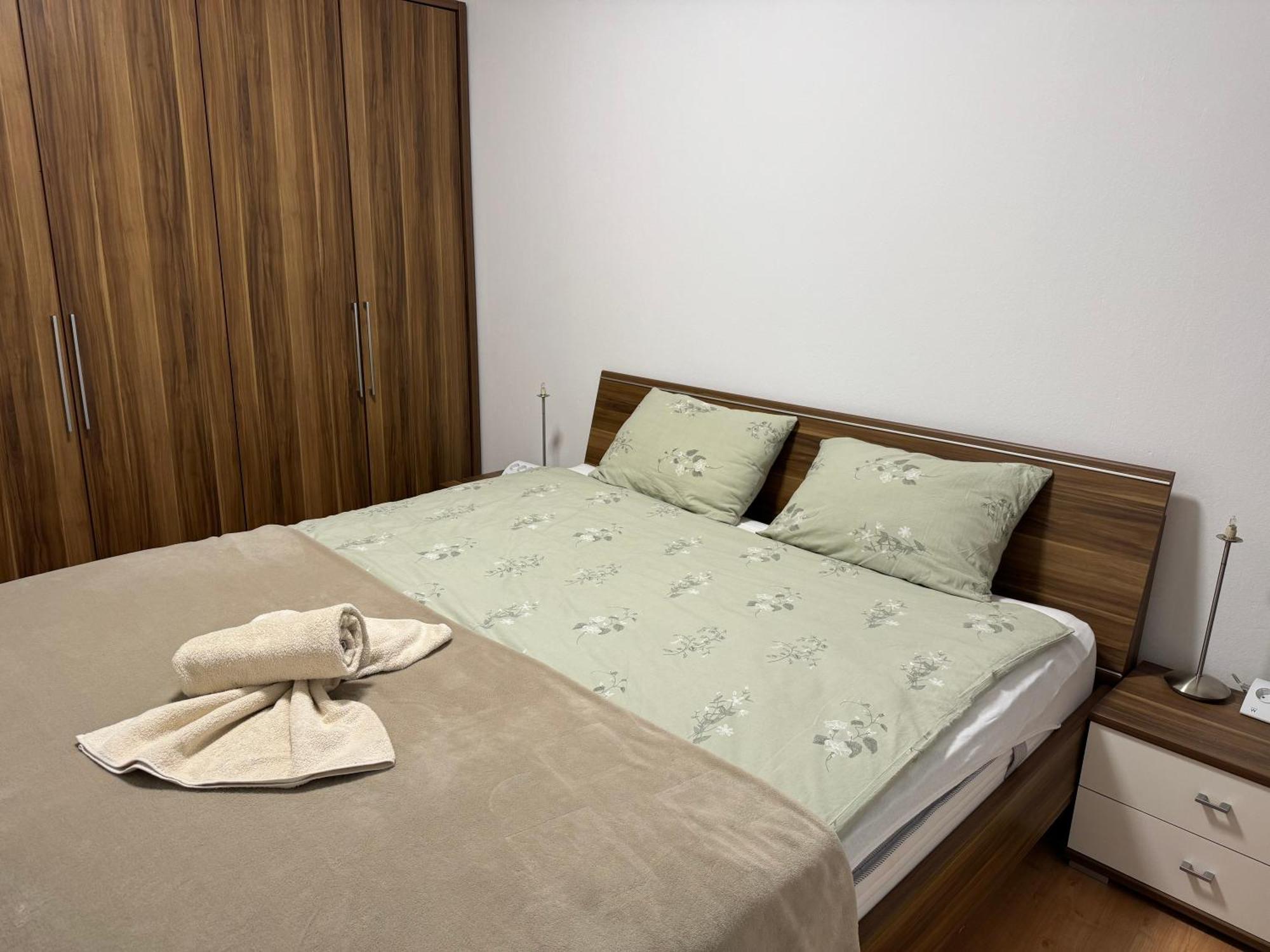 Apartments Vrime Biograd Na Moru Esterno foto