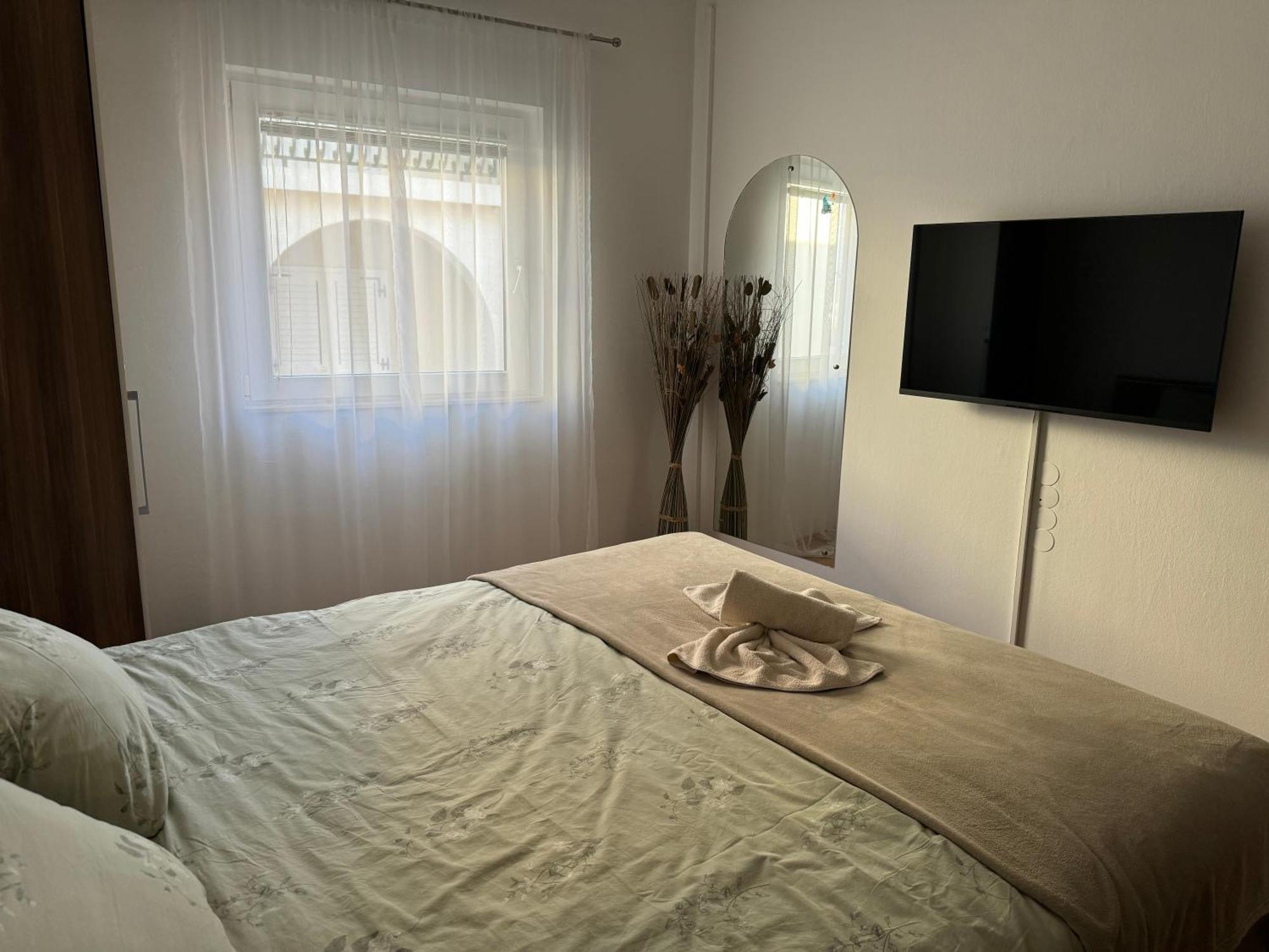 Apartments Vrime Biograd Na Moru Esterno foto