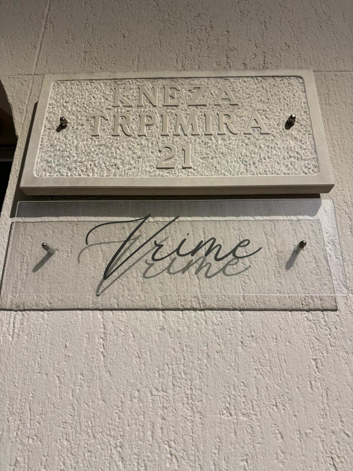 Apartments Vrime Biograd Na Moru Esterno foto