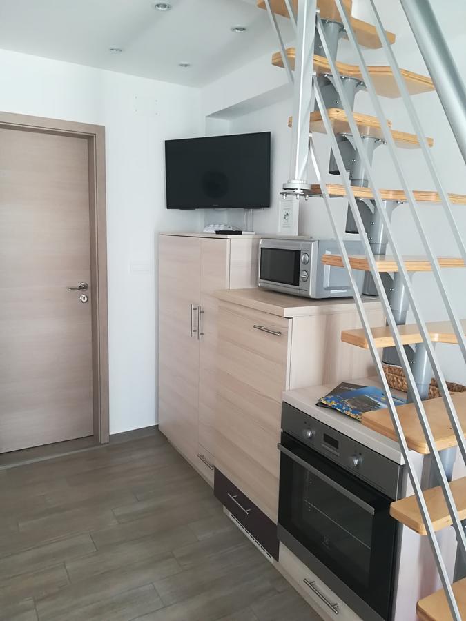 Apartments Vrime Biograd Na Moru Esterno foto